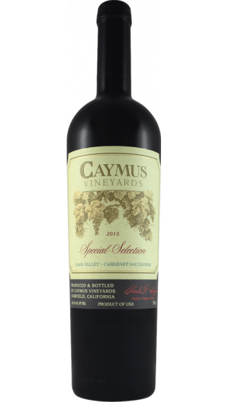 Bottle of Caymus Special Selection Cabernet Sauvignon 2015 wine 750 ml