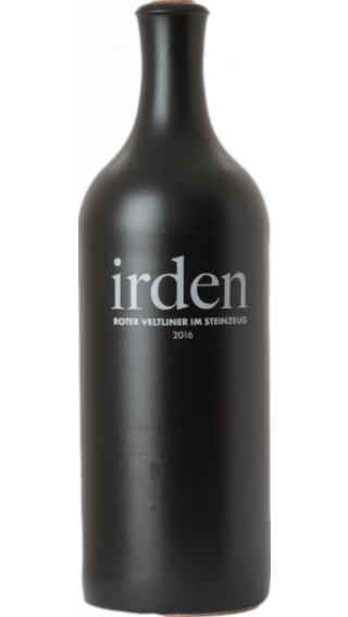Bottle of Soellner Irden Roter Veltliner 2016 wine 750 ml